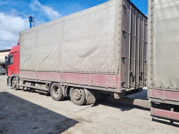 2007 Mercedes-Benz Actros, красный, 3200000 рублей - вид 3