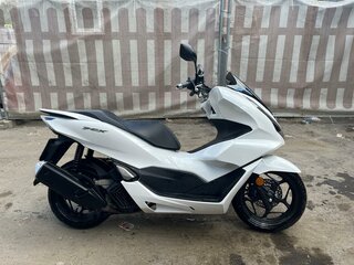 2021 Honda PCX 125, белый, 330000 рублей, вид 1