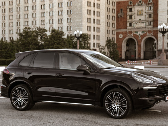2017 Porsche Cayenne Diesel II Рестайлинг (958), коричневый - вид 2