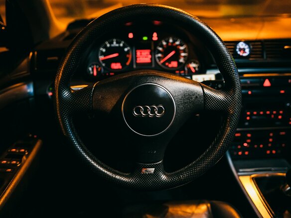 2004 Audi A4 II (B6), чёрный - вид 5