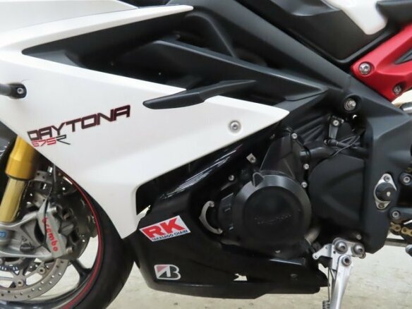 2010 Triumph Daytona 675, белый, 849000 рублей - вид 9