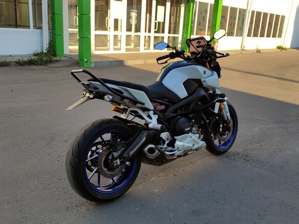 2018 Yamaha MT-09 (FZ-09), белый, 800000 рублей - вид 19