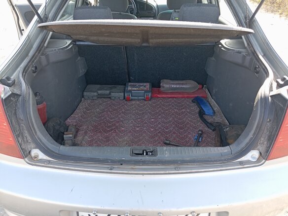 2003 Kia Shuma II, серебристый, 120000 рублей - вид 10