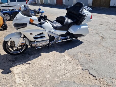 2013 Honda GL 1800 Gold Wing, белый, 1950000 рублей, вид 2
