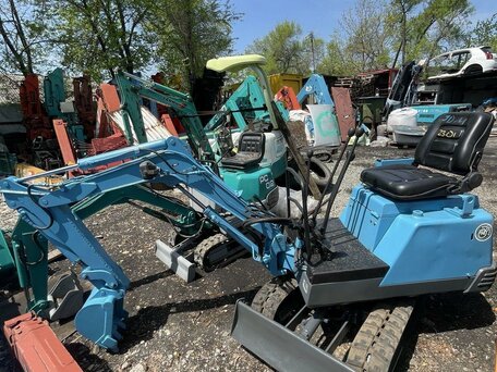2002 Komatsu PC30, 750000 рублей, вид 1