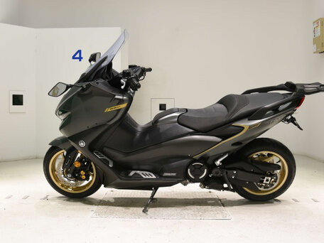2020 Yamaha TMAX, чёрный, 900000 рублей, вид 2