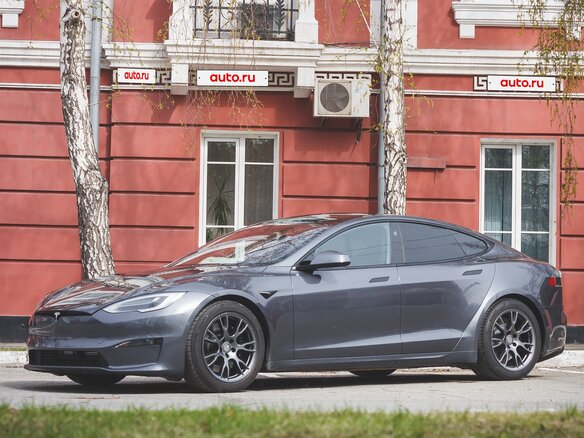 2021 Tesla Model S Plaid I Рестайлинг 2, серый, 7999000 рублей - вид 9