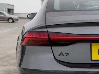 2025 Audi A7 45 TFSI II (4K), серый, 8000000 рублей, вид 5