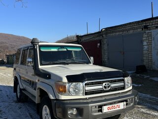 2011 Toyota Land Cruiser 76 70 Series Рестайлинг 1, белый, 3280000 рублей, вид 5