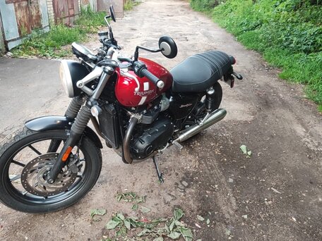 2016 Triumph Street Twin, красный, 560000 рублей, вид 4