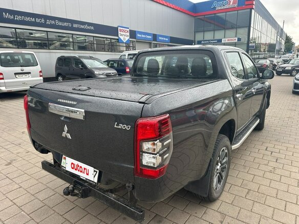 2019 Mitsubishi L200 V Рестайлинг, серый, 2800000 рублей - вид 4