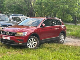 2019 Volkswagen Tiguan II, красный, 2100000 рублей, вид 1