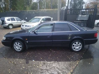 1997 Audi A6 I (C4), синий, 300000 рублей, вид 2