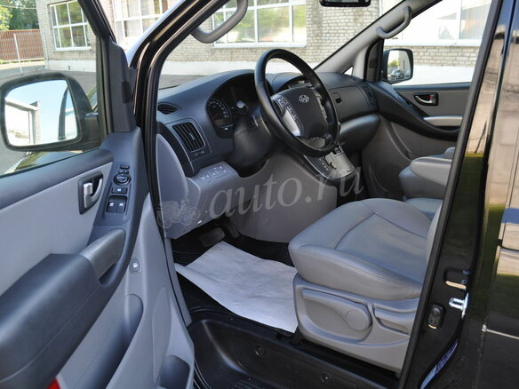 2012 Hyundai H-1 II, чёрный - вид 4