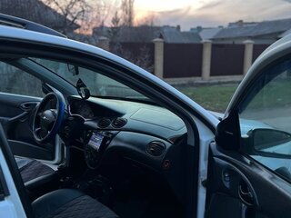 1999 Ford Focus I, белый, 299000 рублей, вид 5