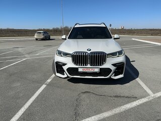 2020 BMW X7 30d I (G07), белый, 6500000 рублей, вид 3