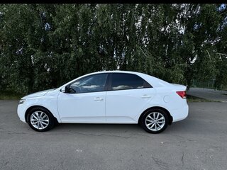 2011 Kia Cerato 6-speed II, белый, 1200000 рублей, вид 4