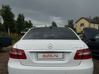 2012 Mercedes-Benz E-Класс 200 7G-Tronic IV (W212, S212, C207), белый, 1850000 рублей, вид 4