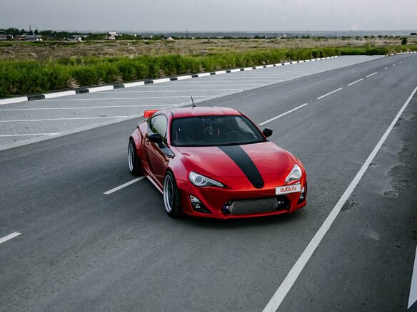 2012 Toyota GT86 I, красный - вид 3