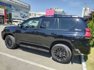 2022 Toyota Land Cruiser Prado 150 Series Рестайлинг 3, чёрный, 7580000 рублей, вид 1