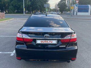2017 Toyota Camry VII (XV50) Рестайлинг 2, чёрный, 1650000 рублей, вид 3