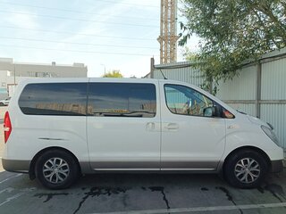 2015 Hyundai H-1 II, белый, 2345678 рублей, вид 2