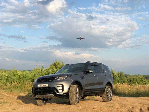 2018 Land Rover Discovery V, серый, 5700000 рублей - вид 5