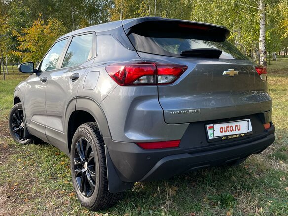 2021 Chevrolet TrailBlazer III, серебристый, 1814504 рублей - вид 11