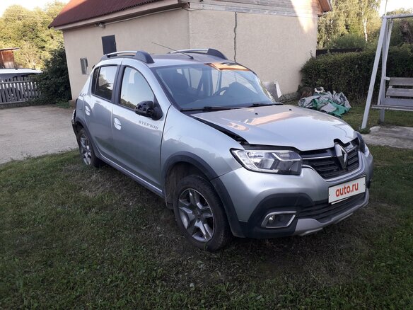 2021 Renault Sandero Stepway II Рестайлинг, серый