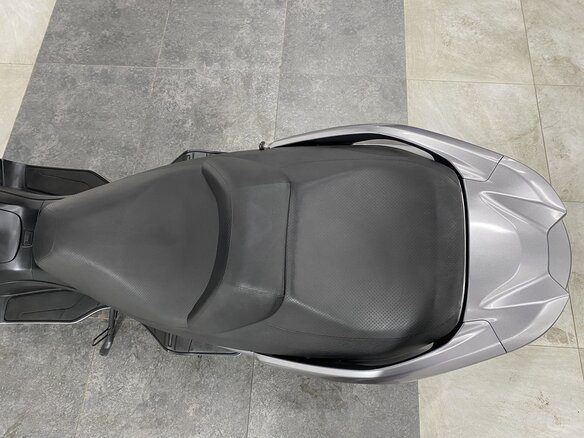 2006 Suzuki Burgman (SkyWave) 400, серебристый, 279000 рублей - вид 14