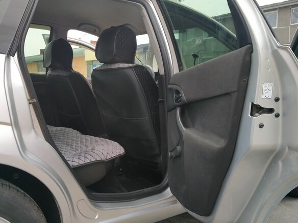 2004 Ford Focus I Рестайлинг, серебристый, 370000 рублей - вид 8