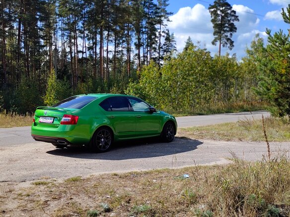2014 Skoda Octavia RS III, зелёный, 1600000 рублей - вид 3