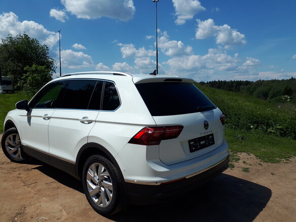 2021 Volkswagen Tiguan II Рестайлинг, белый - вид 5