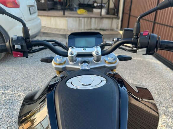 2021 BMW G 310 R, чёрный, 420000 рублей - вид 5