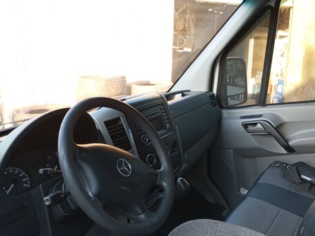 2012 Mercedes-Benz Sprinter, белый, 1800000 рублей, вид 2