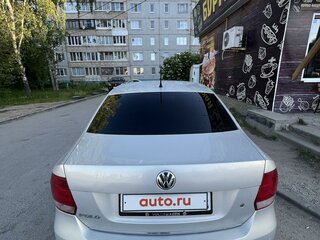 2014 Volkswagen Polo V, серебристый, 850000 рублей, вид 3