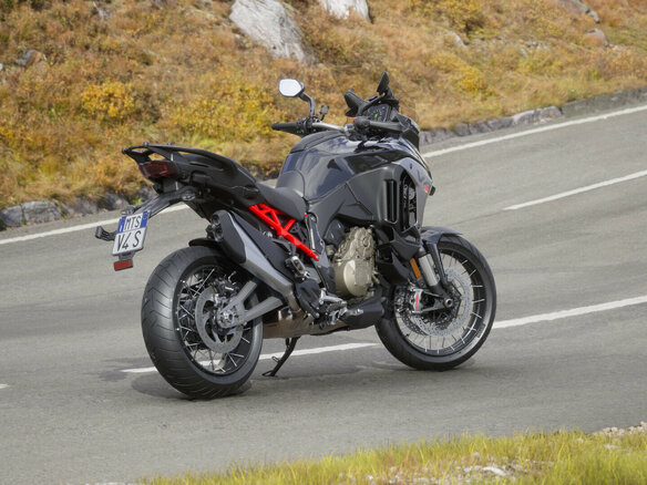 2026 Ducati Multistrada V4, чёрный, 3150000 рублей - вид 1