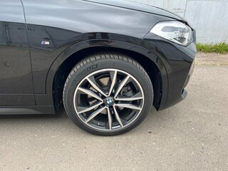 2020 BMW X2 xDrive20i I (F39), чёрный, 4000000 рублей, вид 3