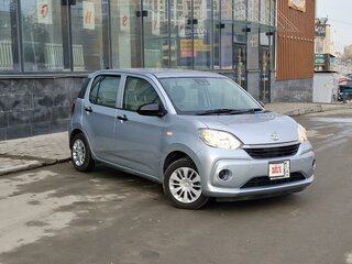 2019 Toyota Passo III Рестайлинг, серый, 900000 рублей, вид 5
