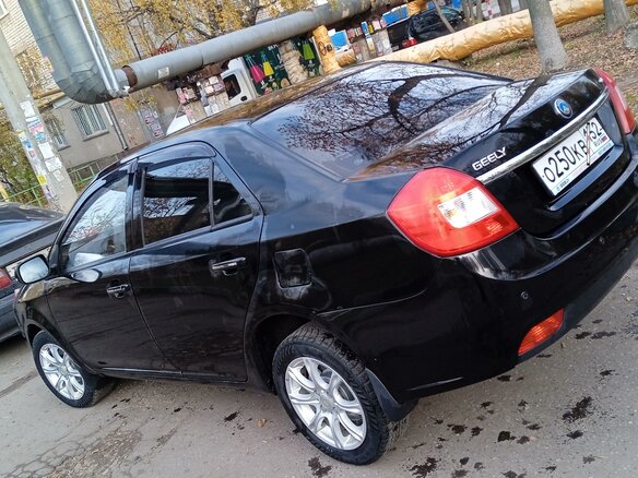 2014 Geely GC6, чёрный, 400000 рублей - вид 2