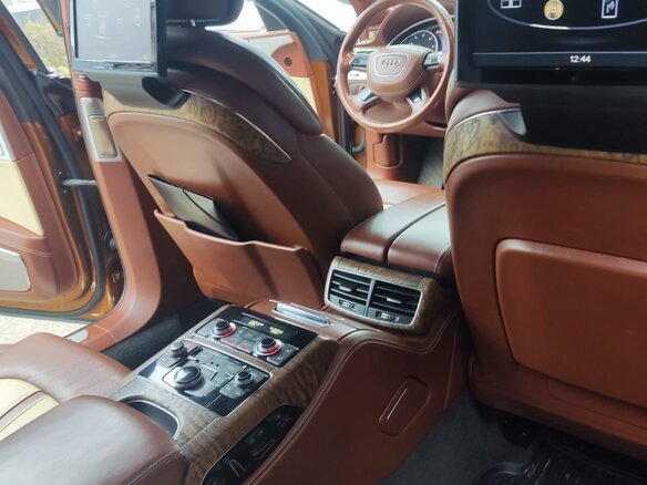 2011 Audi A8 Long III (D4), коричневый, 3500000 рублей - вид 18