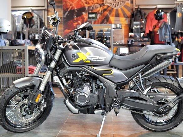 2026 Voge AC525X, серый, 615000 рублей