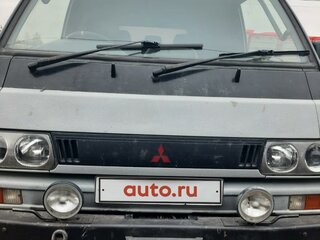 1991 Mitsubishi Delica III, серый, 850000 рублей, вид 4