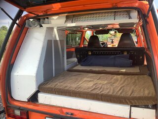 1991 Volkswagen Caravelle Syncro T3, оранжевый, 4000000 рублей, вид 4