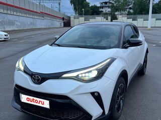 2022 Toyota C-HR I Рестайлинг, белый, 3000000 рублей, вид 1
