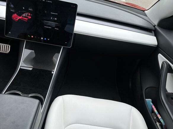 2018 Tesla Model 3 Performance I, красный, 3100000 рублей - вид 9