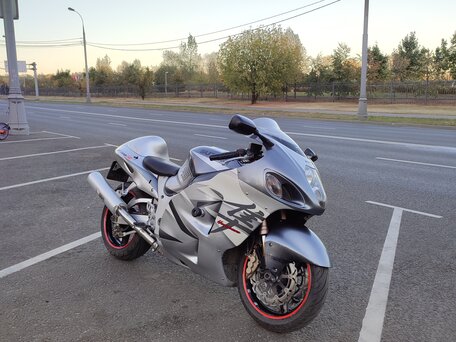 2002 Suzuki GSX 1300 R Hayabusa, серый, 499000 рублей, вид 2