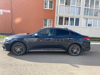 2019 Kia Optima IV Рестайлинг, синий, 2320000 рублей, вид 4
