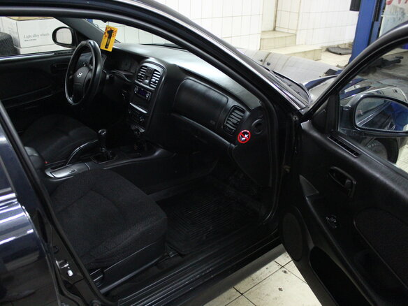 2004 Hyundai Sonata ТагАЗ IV (EF) Рестайлинг, чёрный - вид 6