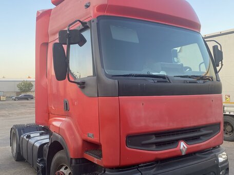 2003 Renault Premium, красный, 700000 рублей, вид 1
